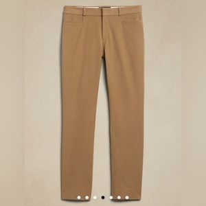 NWT!  Banana Republic Curvy Sloan Slim Pant - 4